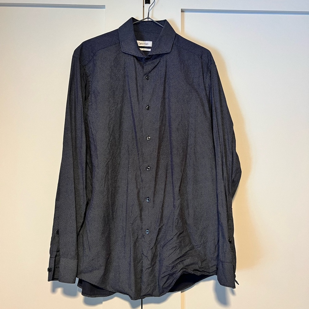 Men’s Calvin Klein dress shirt